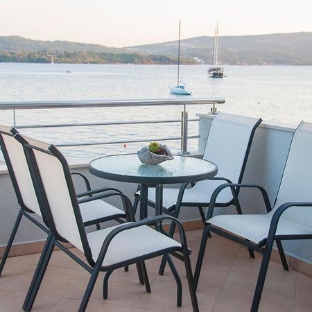 Beach Apartments Τίβατ Εξωτερικό φωτογραφία
